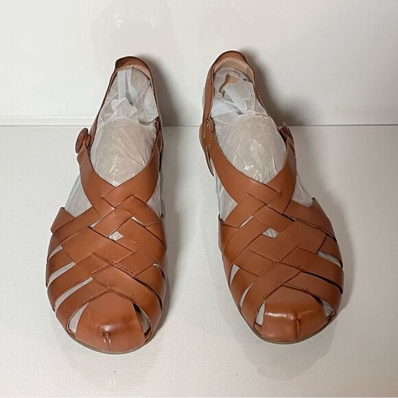 Earth Belita Leather Fisherman Sandals - Picture 4 of 7